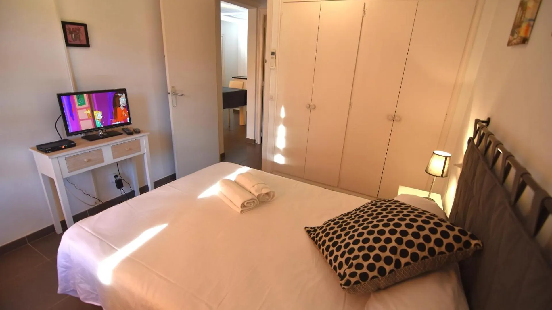 Rnet - Gaudi Roses Centre Apartment