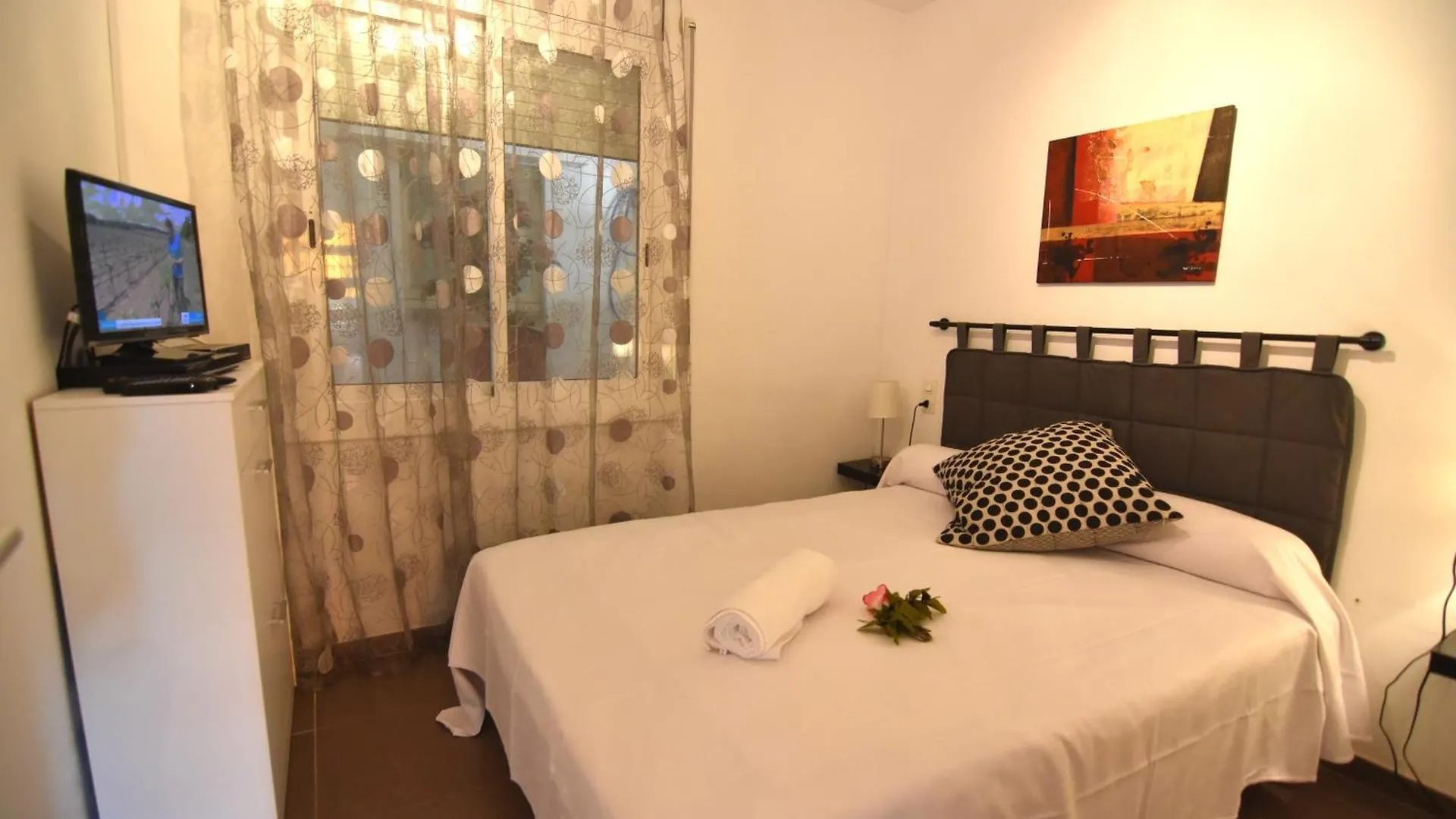 Rnet - Gaudi Roses Centre Apartment 0*,