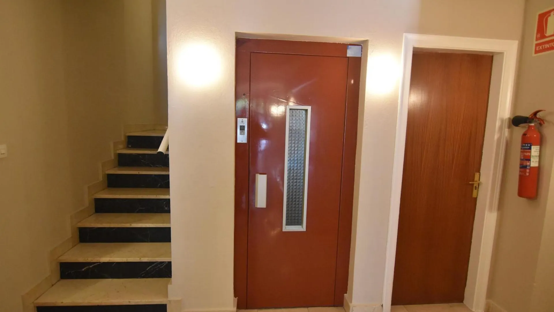 Rnet - Gaudi Roses Centre Apartment