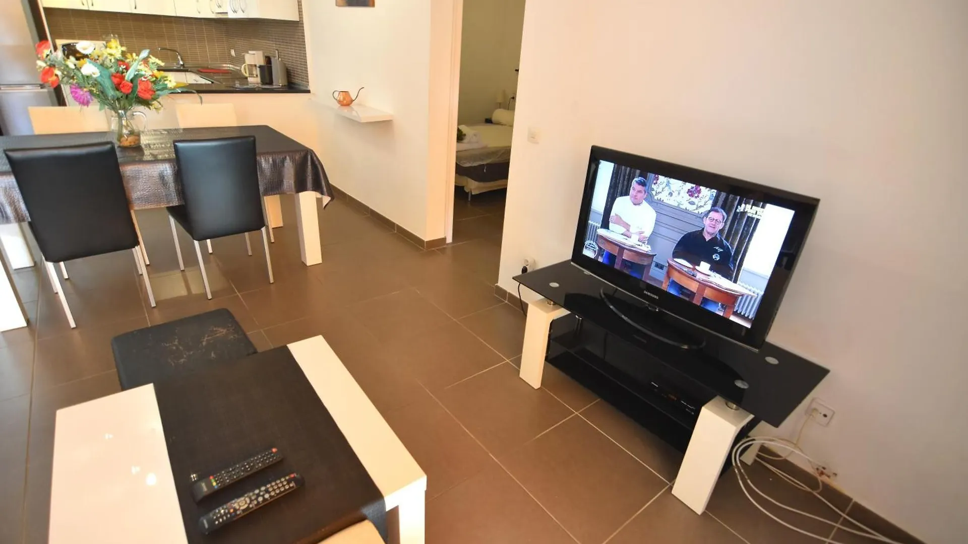 Rnet - Gaudi Roses Centre Apartment Spain